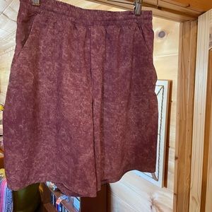 LuLu Lemon Pace Breaker shorts 7 inch Purple-Medium